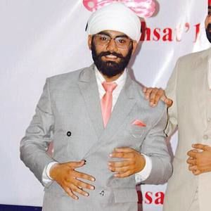 Meet your Posher, Amitoj